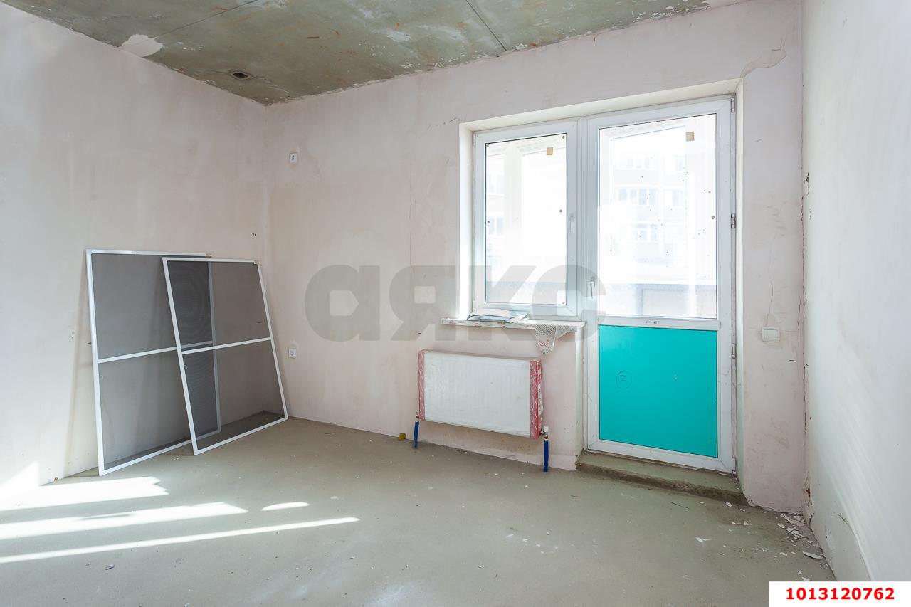 Фото №2: 2-комнатная квартира 60&nbsp;м², 1/16&nbsp;эт. - Краснодар, Западный внутригородской округ, мкр. Юбилейный, ул. 70-летия Октября, 1/2