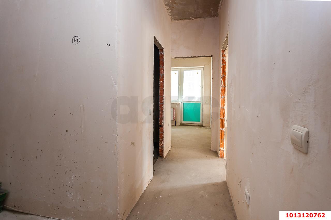 Фото №11: 2-комнатная квартира 60&nbsp;м², 1/16&nbsp;эт. - Краснодар, Западный внутригородской округ, мкр. Юбилейный, ул. 70-летия Октября, 1/2