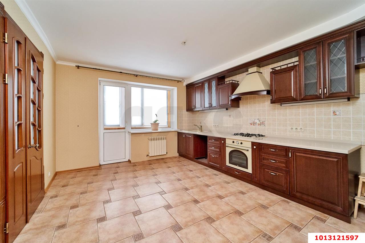 Фото №8: 3-комнатная квартира 117&nbsp;м², 1/9&nbsp;эт. - Краснодар, Западный внутригородской округ, мкр. Фестивальный, ул. Гаражная, 81/6