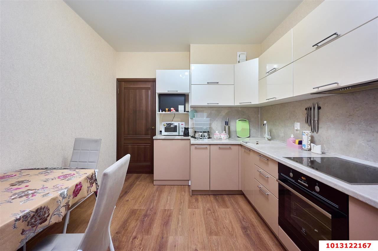 Фото №2: 2-комнатная квартира 70&nbsp;м², 3/24&nbsp;эт. - Краснодар, Прикубанский внутригородской округ, ЖК Губернский, мкр. 1-й квартал, ул. Домбайская, 57