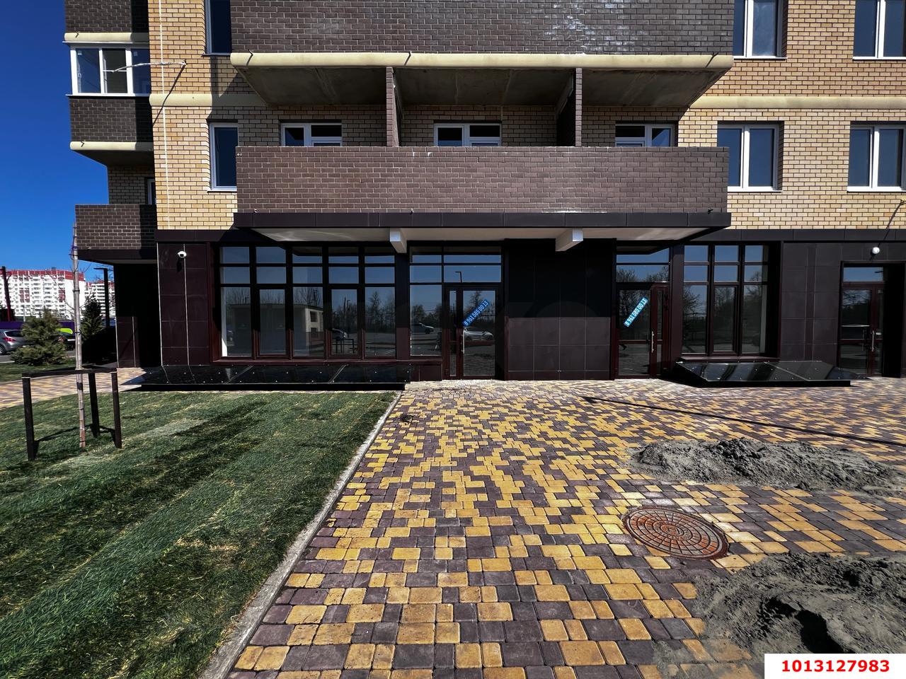 Фото №6: Торговое помещение 45&nbsp;м², 1/19&nbsp;эт. - Краснодар, Прикубанский внутригородской округ, мкр. Молодёжный, ул. Дубравная, 1