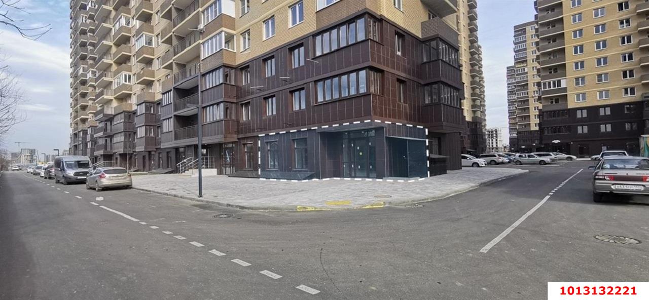 Фото №1: Торговое помещение 53&nbsp;м², 1/16&nbsp;эт. - Краснодар, Прикубанский внутригородской округ, мкр. жилой комплекс Ракурс, ул. имени Героя Ростовского, 8к7