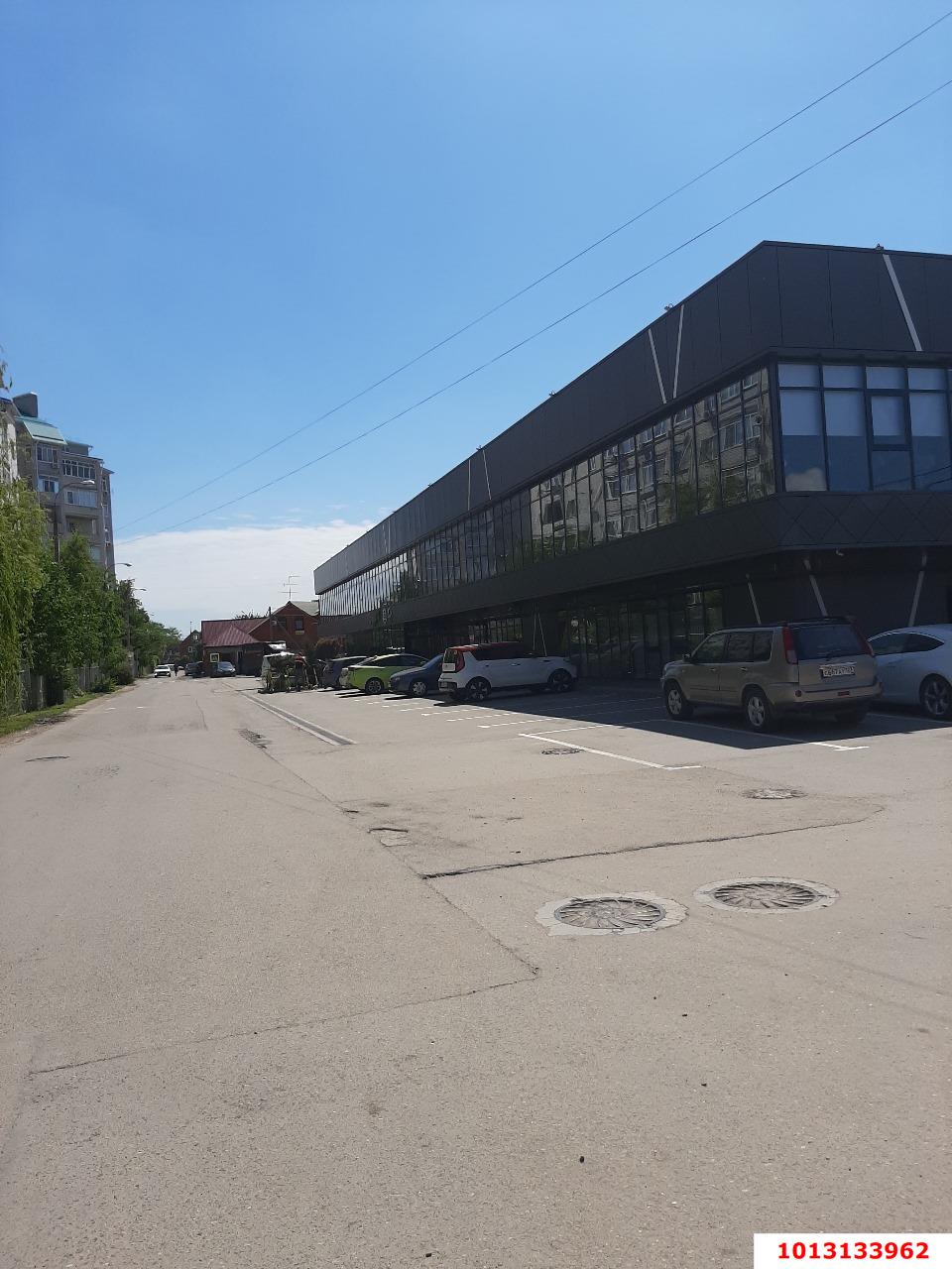 Фото №11: 3-комнатная квартира 102&nbsp;м², 3/4&nbsp;эт. - Краснодар, Прикубанский внутригородской округ, мкр. Музыкальный, ул. Дементия Красюка, 45