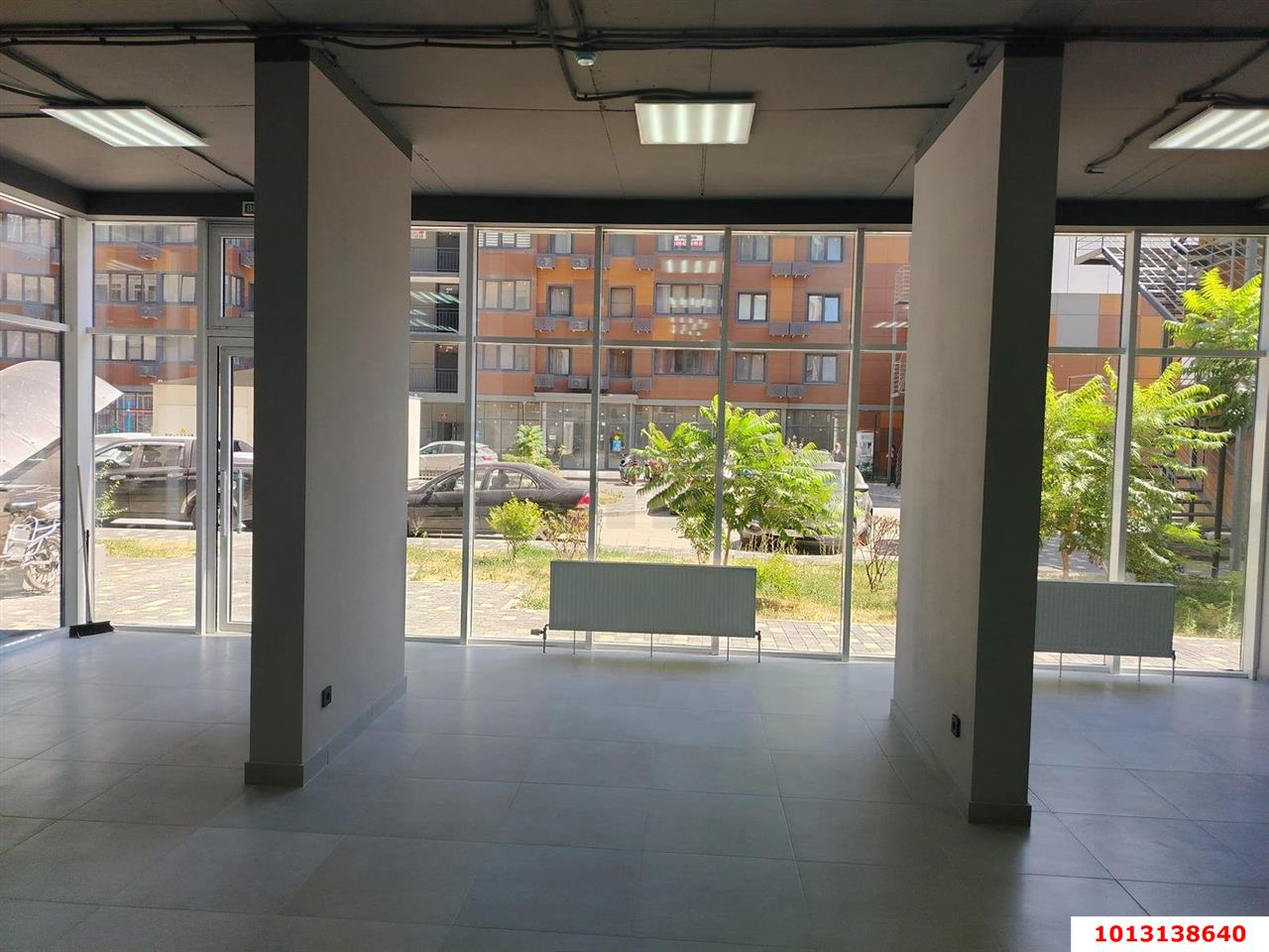 Фото №4: Торговое помещение 130&nbsp;м², 1/24&nbsp;эт. - Краснодар, Прикубанский внутригородской округ, Россинского, мкр. жилой комплекс Россинский Парк, ул. Командорская, 15/1