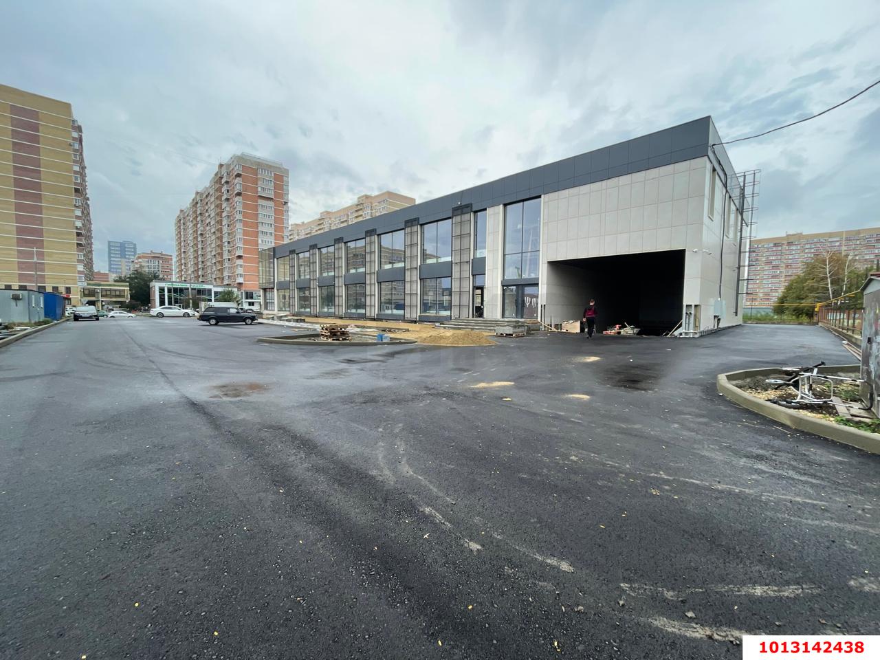 Фото №2: Отдельное здание 3276&nbsp;м², 1/2&nbsp;эт. - Краснодар, Прикубанский внутригородской округ, мкр. имени Петра Метальникова, ул. Петра Метальникова, 6
