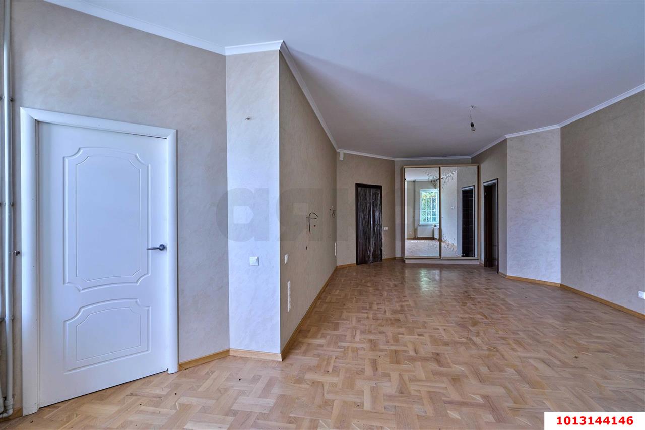 Фото №43: Дом 341&nbsp;м² + 12&nbsp;сот., 2&nbsp;эт. - Краснодар, Прикубанский внутригородской округ, Микрохирургии глаза, мкр. СНТ № 1, ул. Ореховая