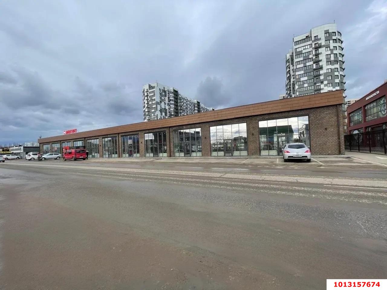 Фото №2: Отдельное здание 550&nbsp;м², 1/1&nbsp;эт. - Краснодар, Прикубанский внутригородской округ, мкр. КП Изумрудный Город, ул. 2-я Ямальская, 9