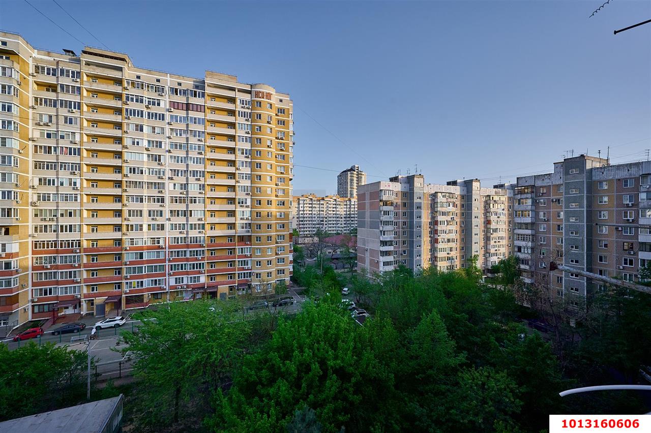 Фото №9: 3-комнатная квартира 69&nbsp;м², 8/10&nbsp;эт. - Краснодар, Западный внутригородской округ, мкр. Юбилейный, пр-кт Чекистов, 8