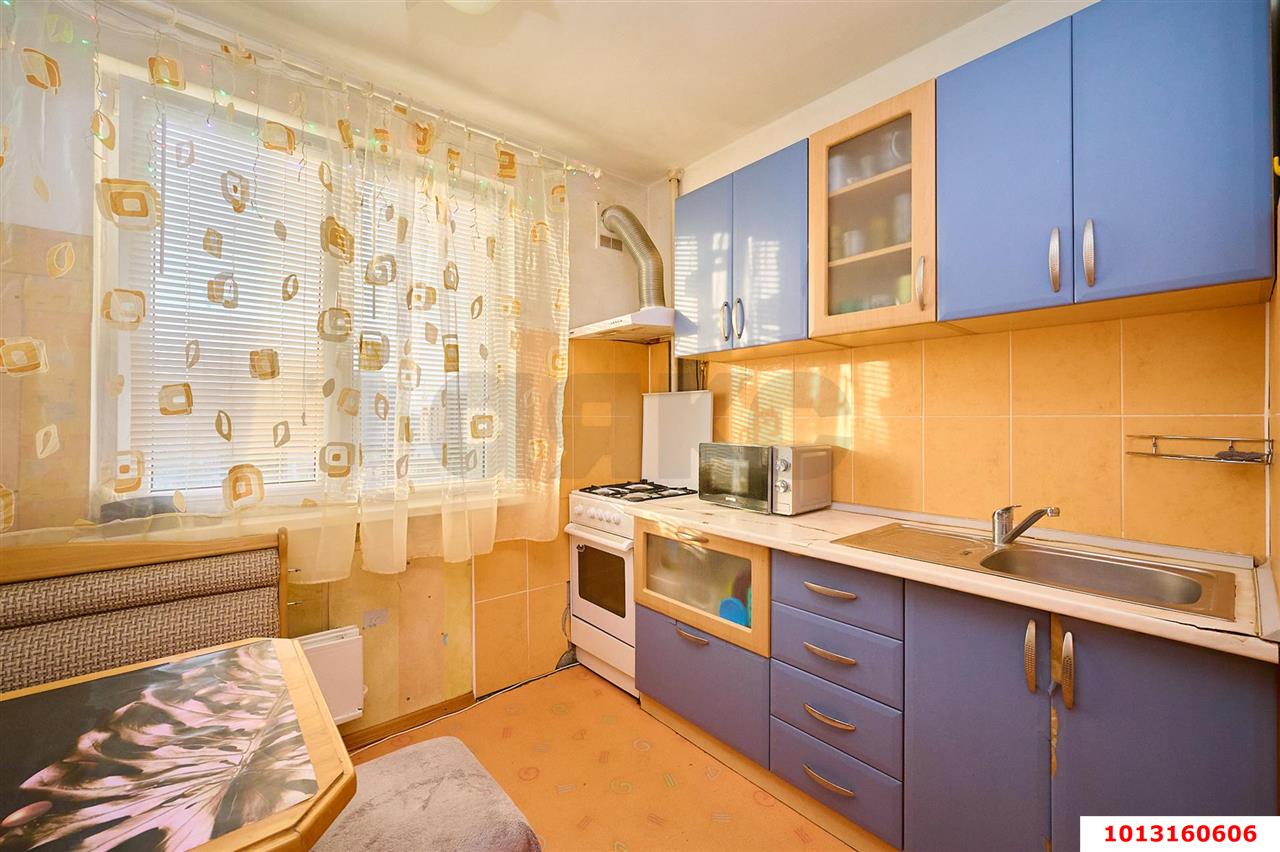 Фото №10: 3-комнатная квартира 69&nbsp;м², 8/10&nbsp;эт. - Краснодар, Западный внутригородской округ, мкр. Юбилейный, пр-кт Чекистов, 8