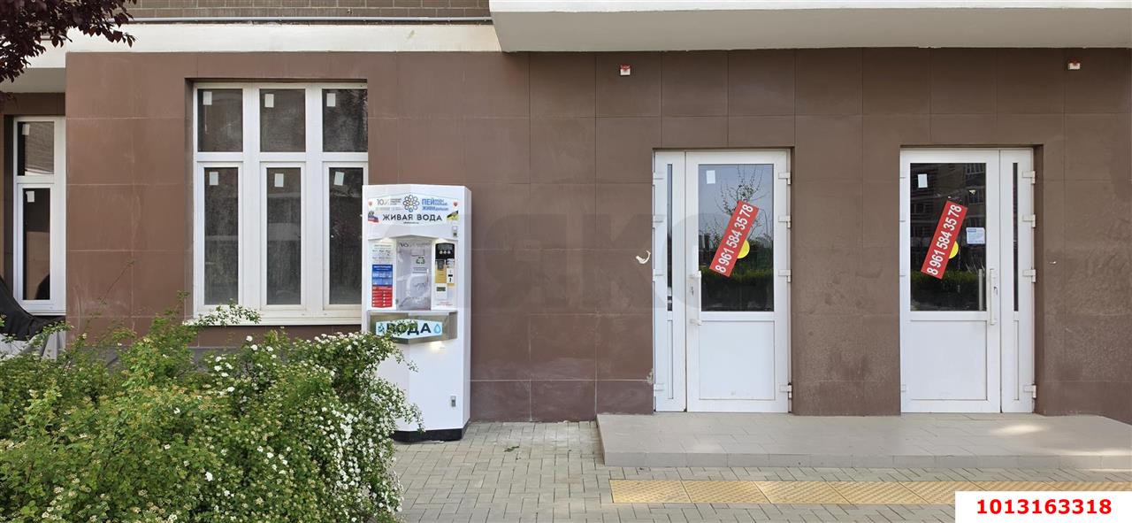 Фото №1: Торговое помещение 122&nbsp;м², 1/16&nbsp;эт. - Краснодар, Прикубанский внутригородской округ, мкр. ЖК Красная Площадь, ул. им. Мурата Ахеджака, 12к8