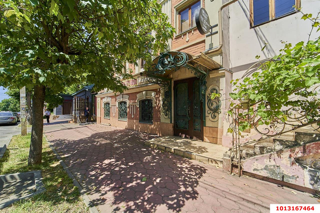 Фото №3: Дом 166&nbsp;м² + 1&nbsp;сот., 2&nbsp;эт. - Краснодар, Западный внутригородской округ, мкр. Центральный, ул. Ленина, 15