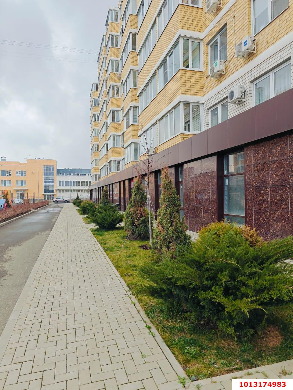 Фото №13: Торговое помещение 50&nbsp;м², 1/10&nbsp;эт. - Краснодар, Прикубанский внутригородской округ, Славянский, мкр. Светлоград, ул. Красных Партизан, 1/4к3