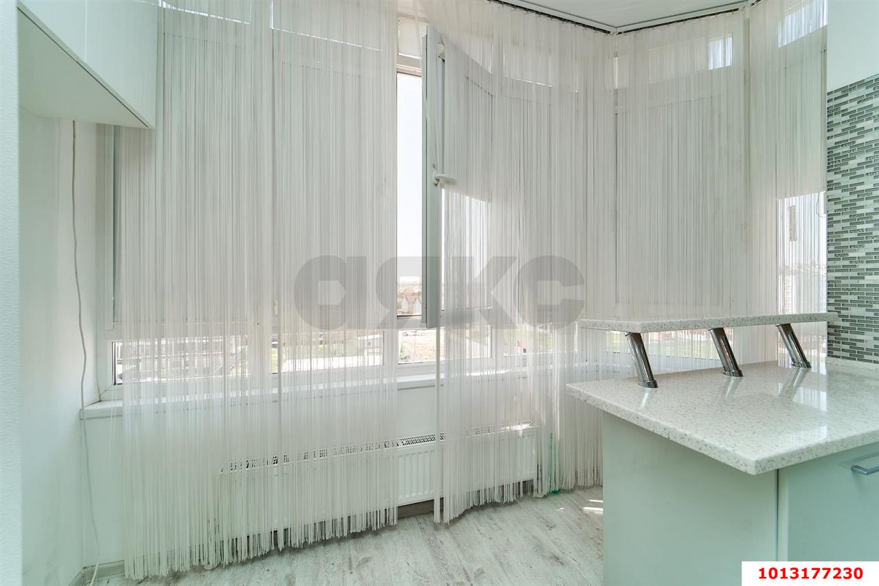 Фото №2: 2-комнатная квартира 80&nbsp;м², 7/11&nbsp;эт. - Краснодар, Прикубанский внутригородской округ, Фестивальный, ЖК Екатеринодар, мкр. Солнечный, ул. Архитектора Петина, 14