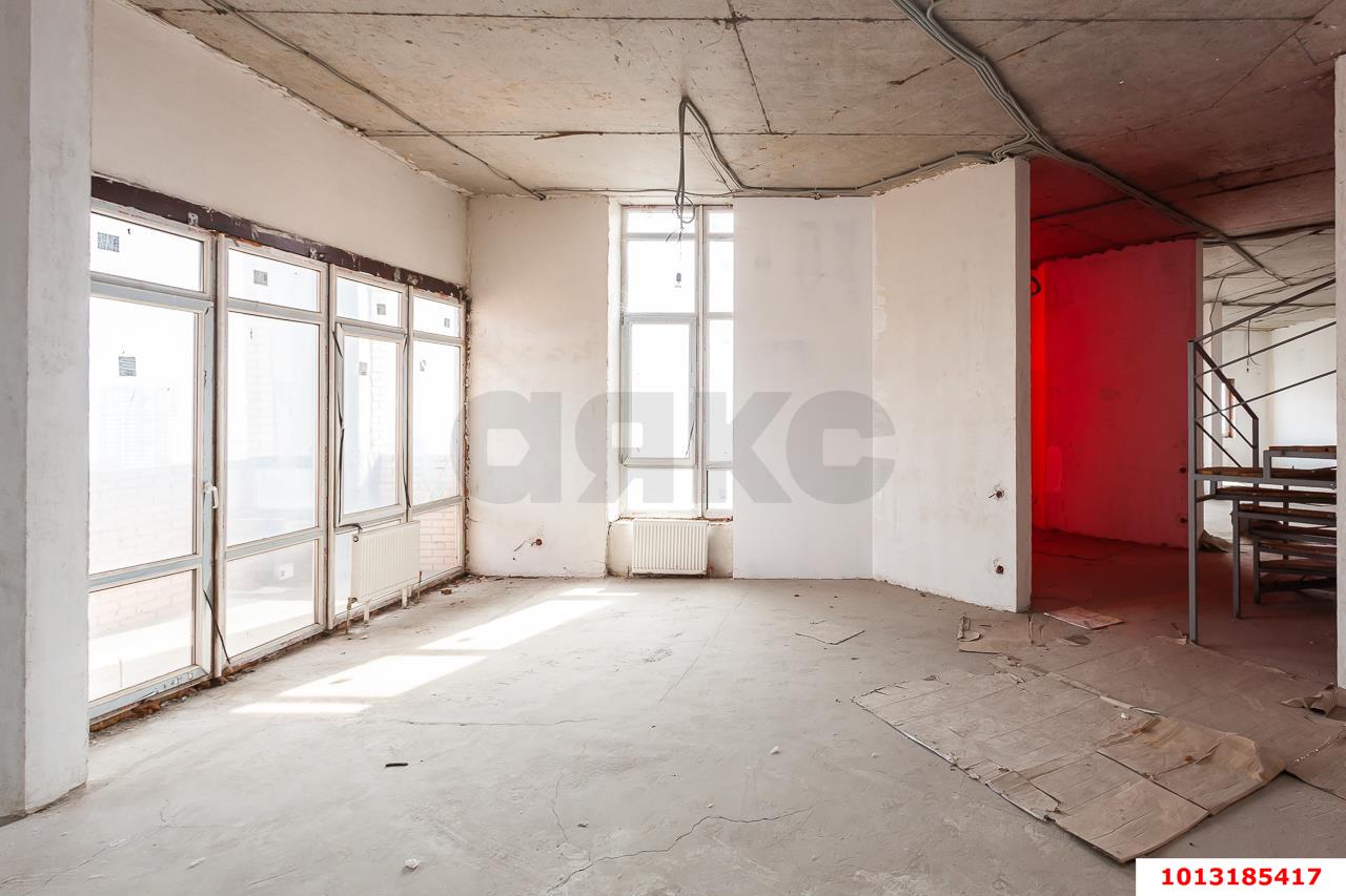 Фото №1: Пентхаус 350&nbsp;м², 17/18&nbsp;эт. - Краснодар, Прикубанский внутригородской округ, Солнечный, мкр. Фестивальный, ул. Яна Полуяна, 51/1