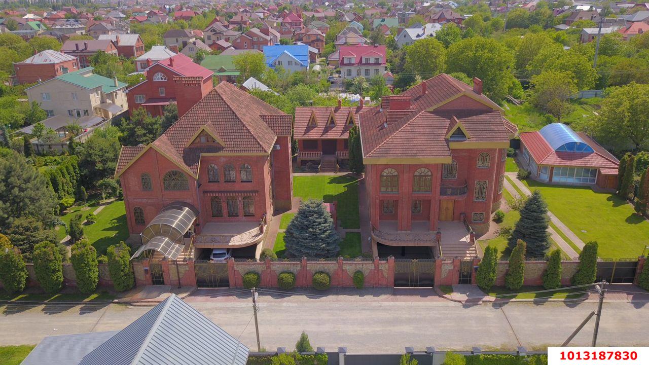 Фото №1: Дом 522&nbsp;м² + 12.22&nbsp;сот., 2&nbsp;эт. - Краснодар, Прикубанский внутригородской округ, Калинино, мкр. Завод Радиоизмерительных Приборов, ул. Геологическая, 15