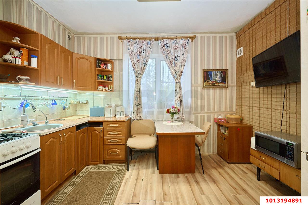 Фото №9: Дом 112&nbsp;м² + 6&nbsp;сот., 2&nbsp;эт. - Краснодар, Прикубанский внутригородской округ, мкр. Сады Калинина, ул. Народная, 70