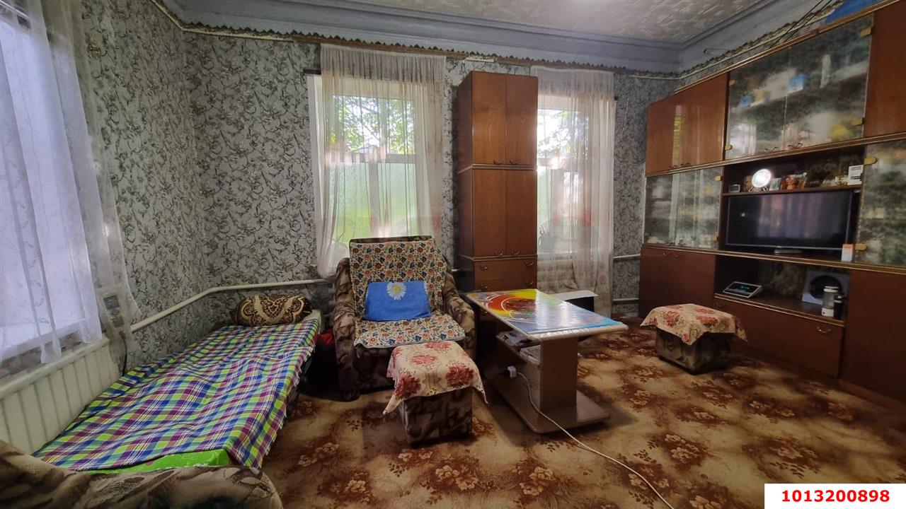 Фото №3: Часть дома 40&nbsp;м² + 2&nbsp;сот., 1&nbsp;эт. - Краснодар, Центральный внутригородской округ, мкр. Дубинка, ул. Линейная, 39