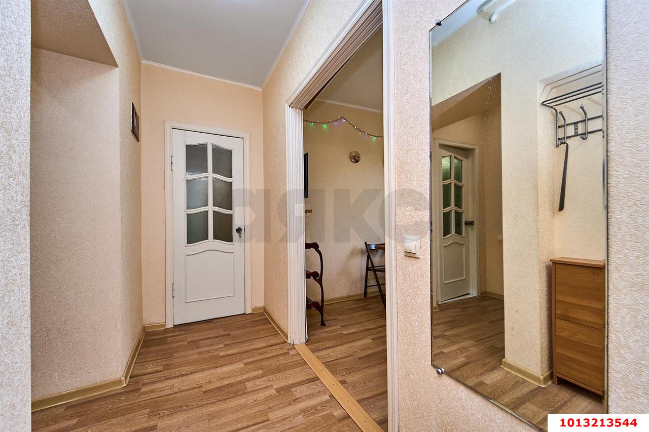Фото №10: 2-комнатная квартира 51&nbsp;м², 1/4&nbsp;эт. - Краснодар, Центральный внутригородской округ, мкр. Центральный, ул. Митрофана Седина, 2