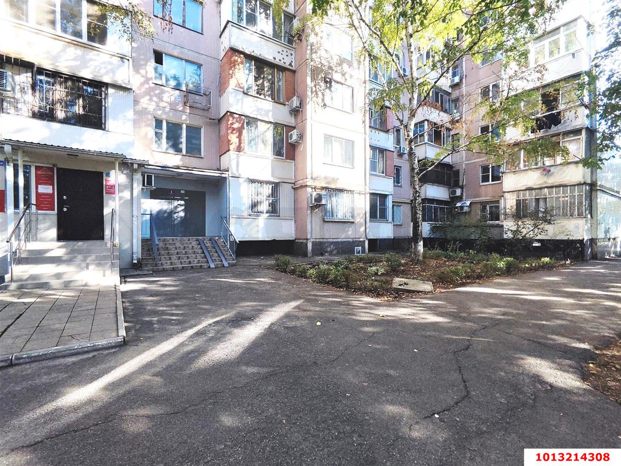 Фото №14: 2-комнатная квартира 57&nbsp;м², 1/9&nbsp;эт. - Краснодар, Центральный внутригородской округ, мкр. Дубинка, ул. Ставропольская, 168