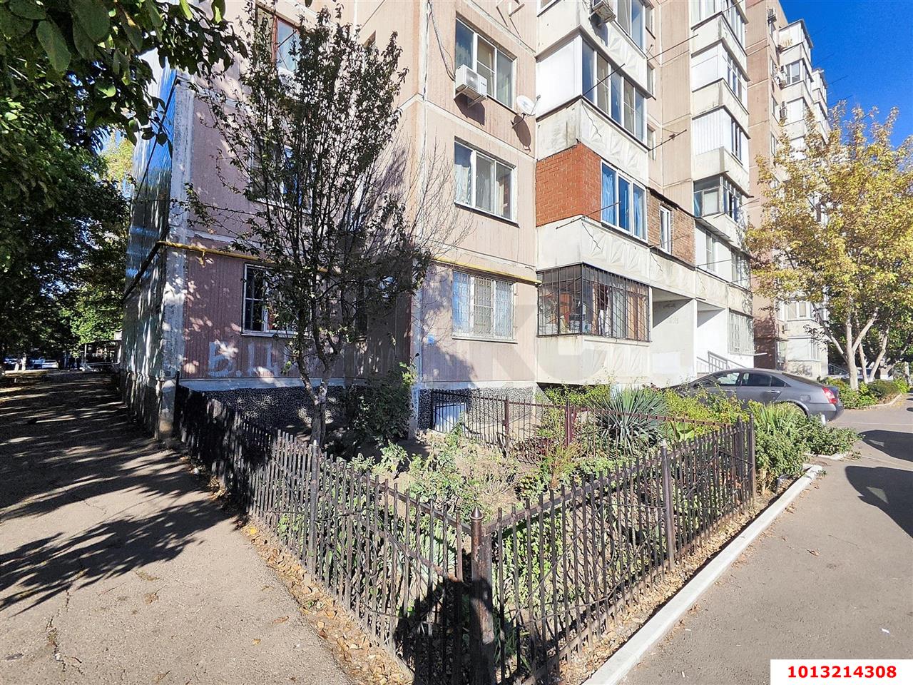 Фото №1: 2-комнатная квартира 57&nbsp;м², 1/9&nbsp;эт. - Краснодар, Центральный внутригородской округ, мкр. Дубинка, ул. Ставропольская, 168