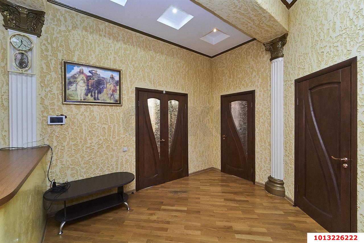 Фото №8: Дом 439&nbsp;м² + 16&nbsp;сот., 2&nbsp;эт. - Новотитаровская, ул. Продольная, 54