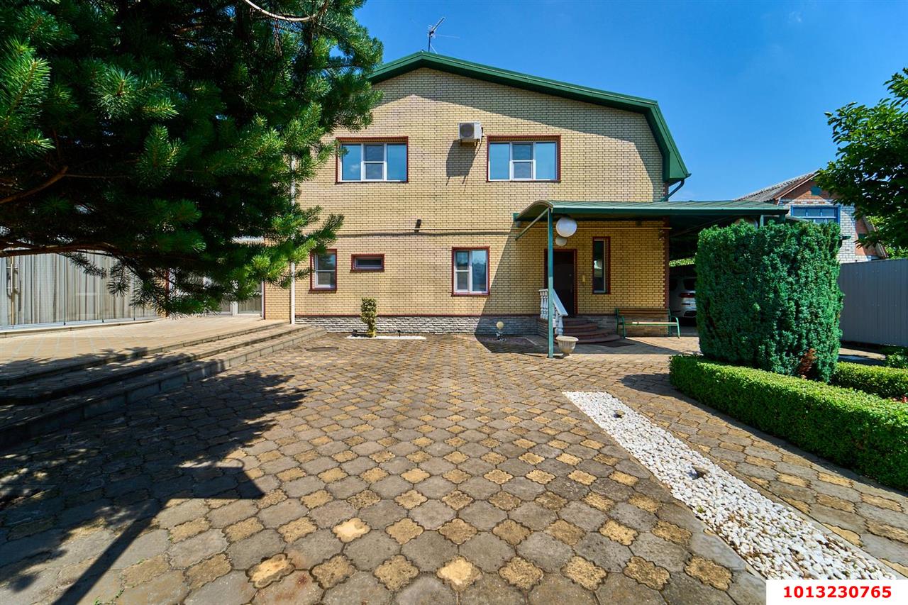 Фото №3: Дом 200&nbsp;м² + 4.13&nbsp;сот., 2&nbsp;эт. - Знаменский, Карасунский внутригородской округ, мкр. СНТ Рассвет, ул. Вишнёвая