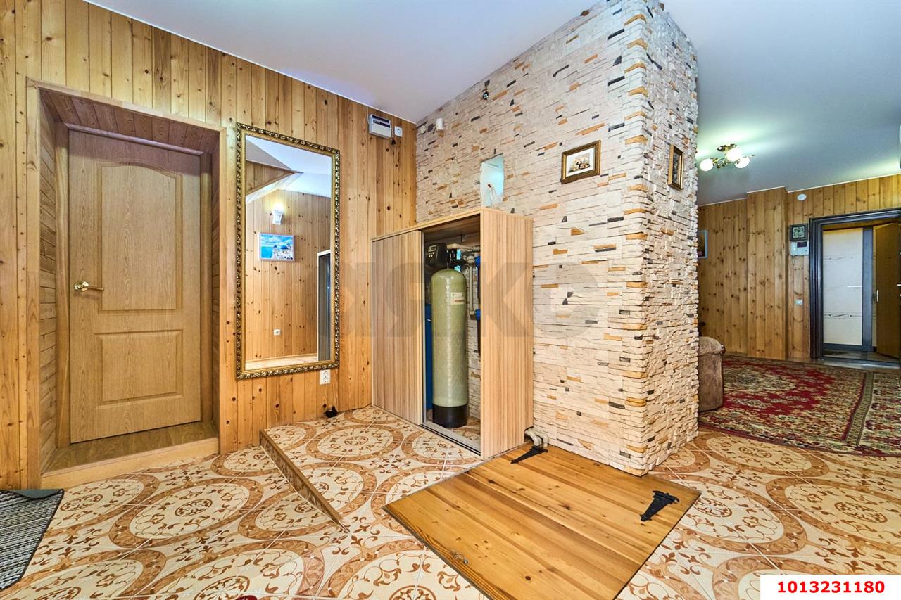Фото №14: Дом 451&nbsp;м² + 8.3&nbsp;сот., 2&nbsp;эт. - Знаменский, Карасунский внутригородской округ, мкр. СНТ Восход, ул. Виноградная