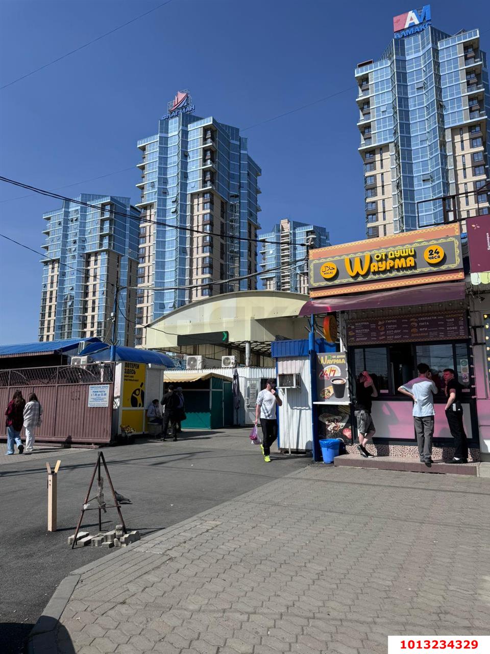 Фото №3: Торговое помещение 28&nbsp;м², 1/1&nbsp;эт. - Краснодар, Прикубанский внутригородской округ, Отделение № 1 совхоза Солнечный, мкр. Фестивальный, ул. Атарбекова, 1