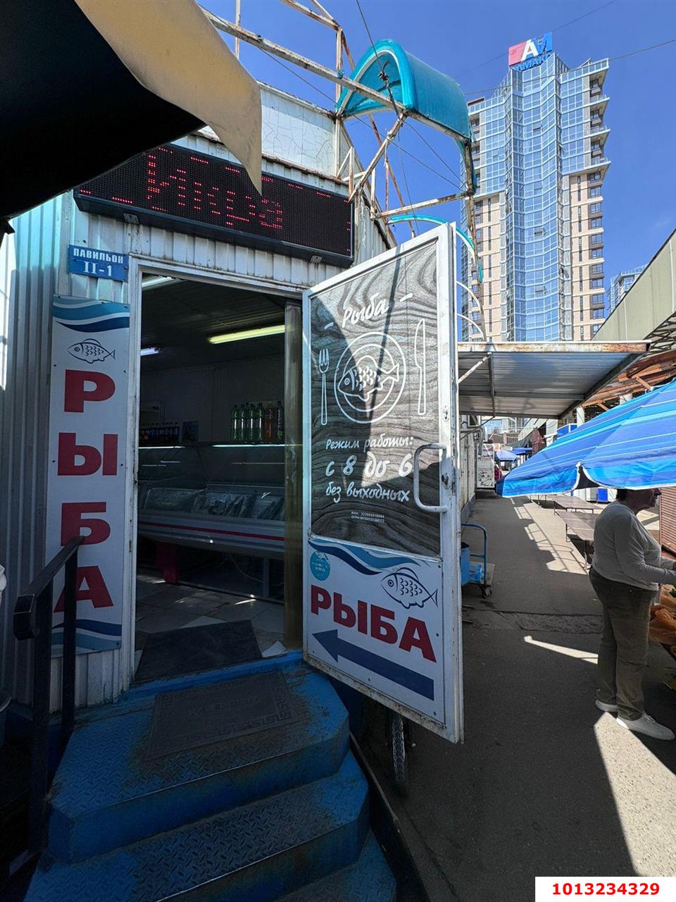 Фото №4: Торговое помещение 28&nbsp;м², 1/1&nbsp;эт. - Краснодар, Прикубанский внутригородской округ, Отделение № 1 совхоза Солнечный, мкр. Фестивальный, ул. Атарбекова, 1