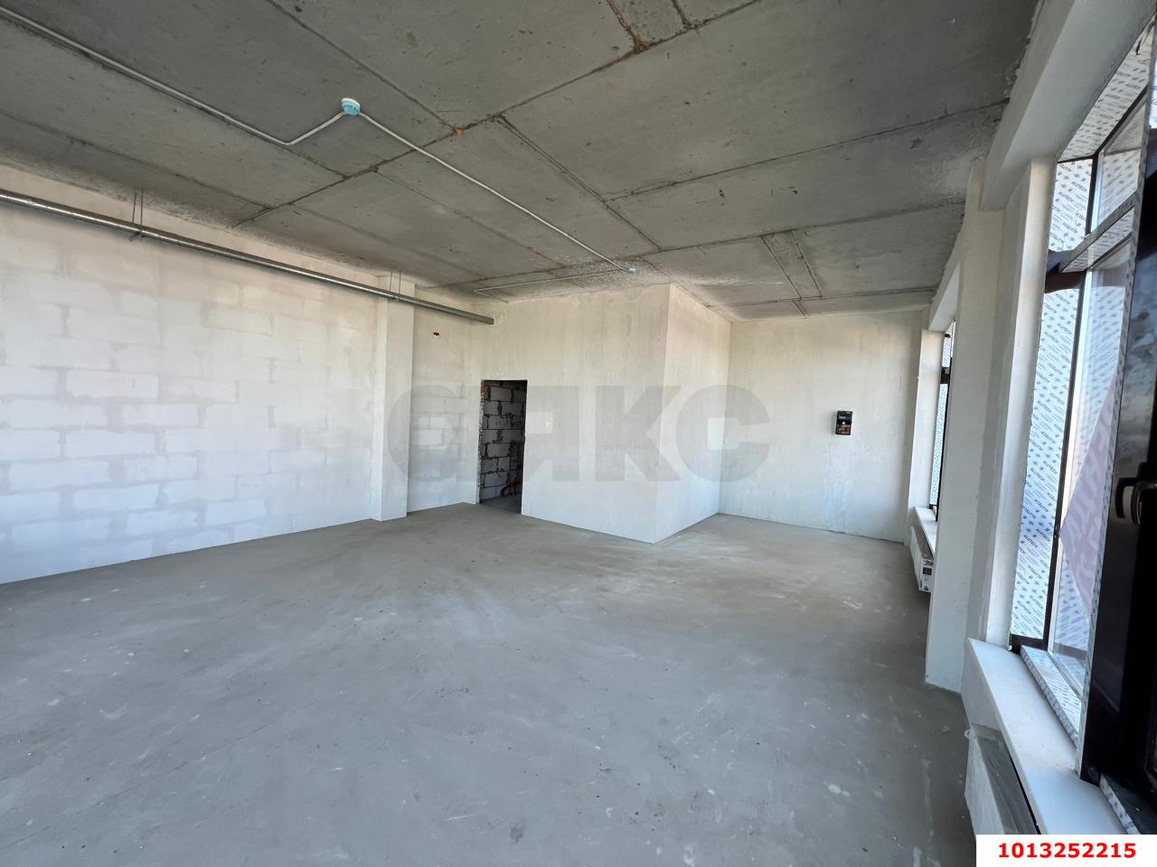 Фото №4: Торговое помещение 421&nbsp;м², 1/2&nbsp;эт. - Краснодар, Прикубанский внутригородской округ, мкр. жилой комплекс Ракурс, ул. имени Героя Ростовского, 8сВ