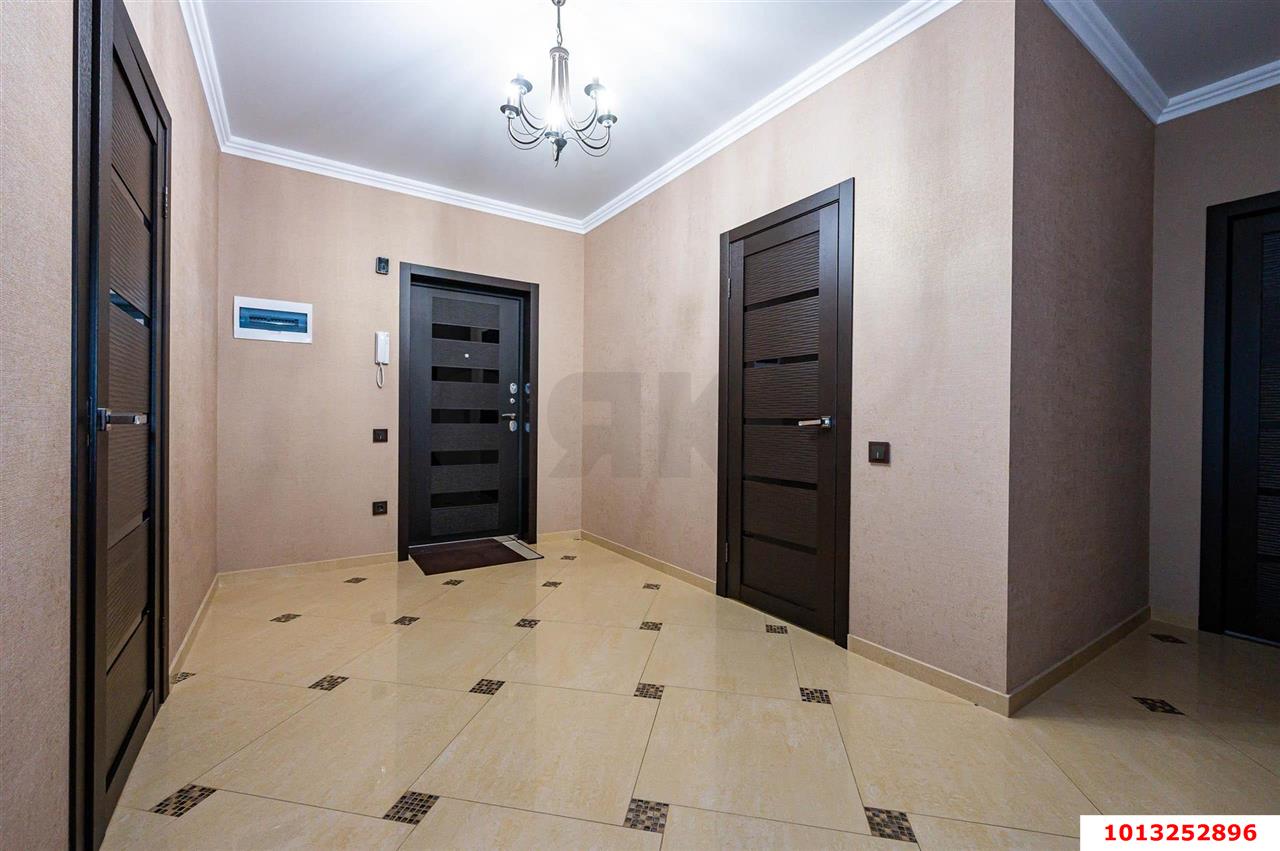 Фото №10: 2-комнатная квартира 78&nbsp;м², 9/16&nbsp;эт. - Краснодар, Центральный внутригородской округ, мкр. Школьный, ул. 9 Мая, 48/1к2