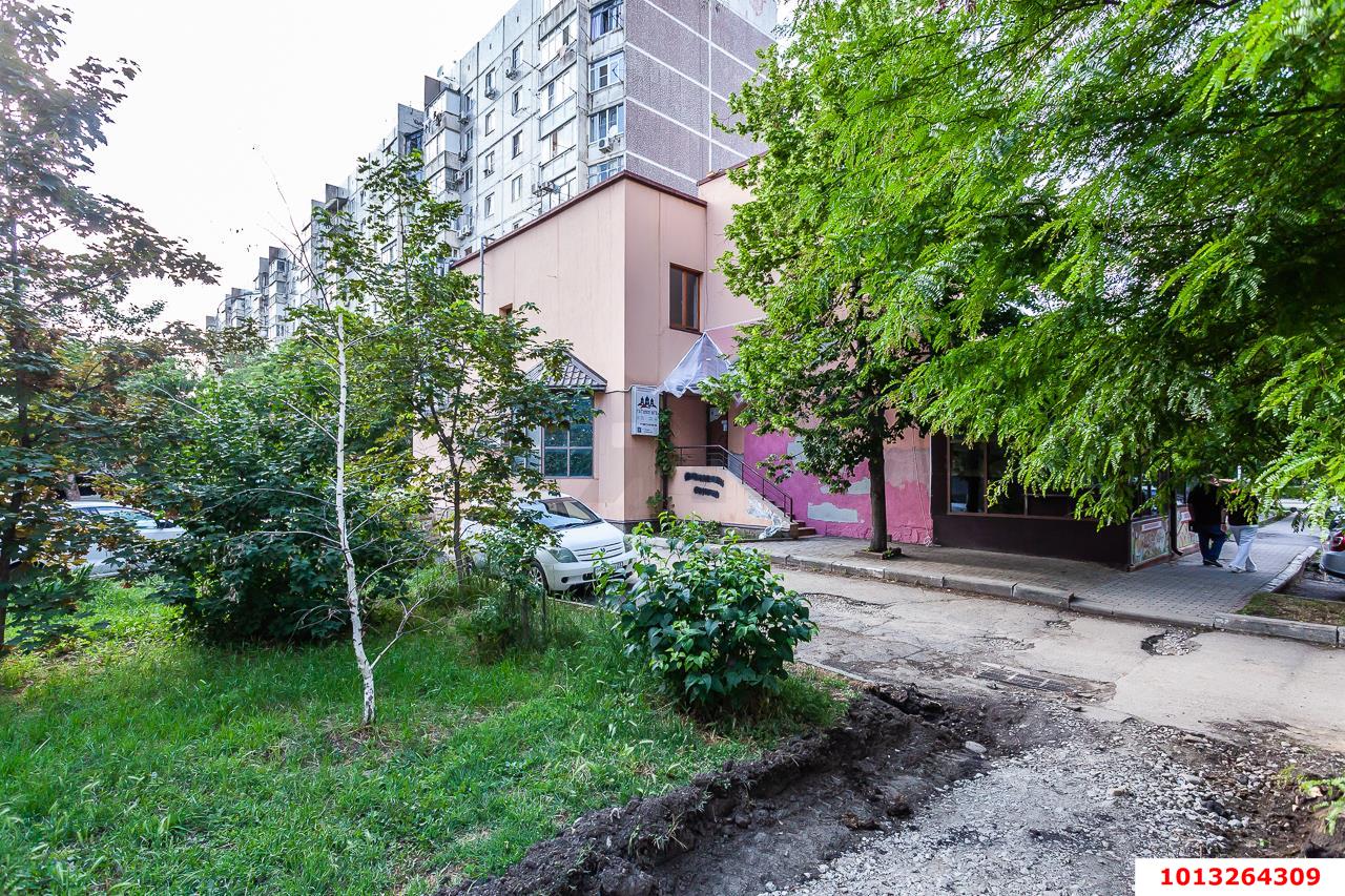 Фото №35: Торговое помещение 969&nbsp;м², 1/3&nbsp;эт. - Краснодар, Прикубанский внутригородской округ, мкр. Фестивальный, ул. Гагарина, 170/1
