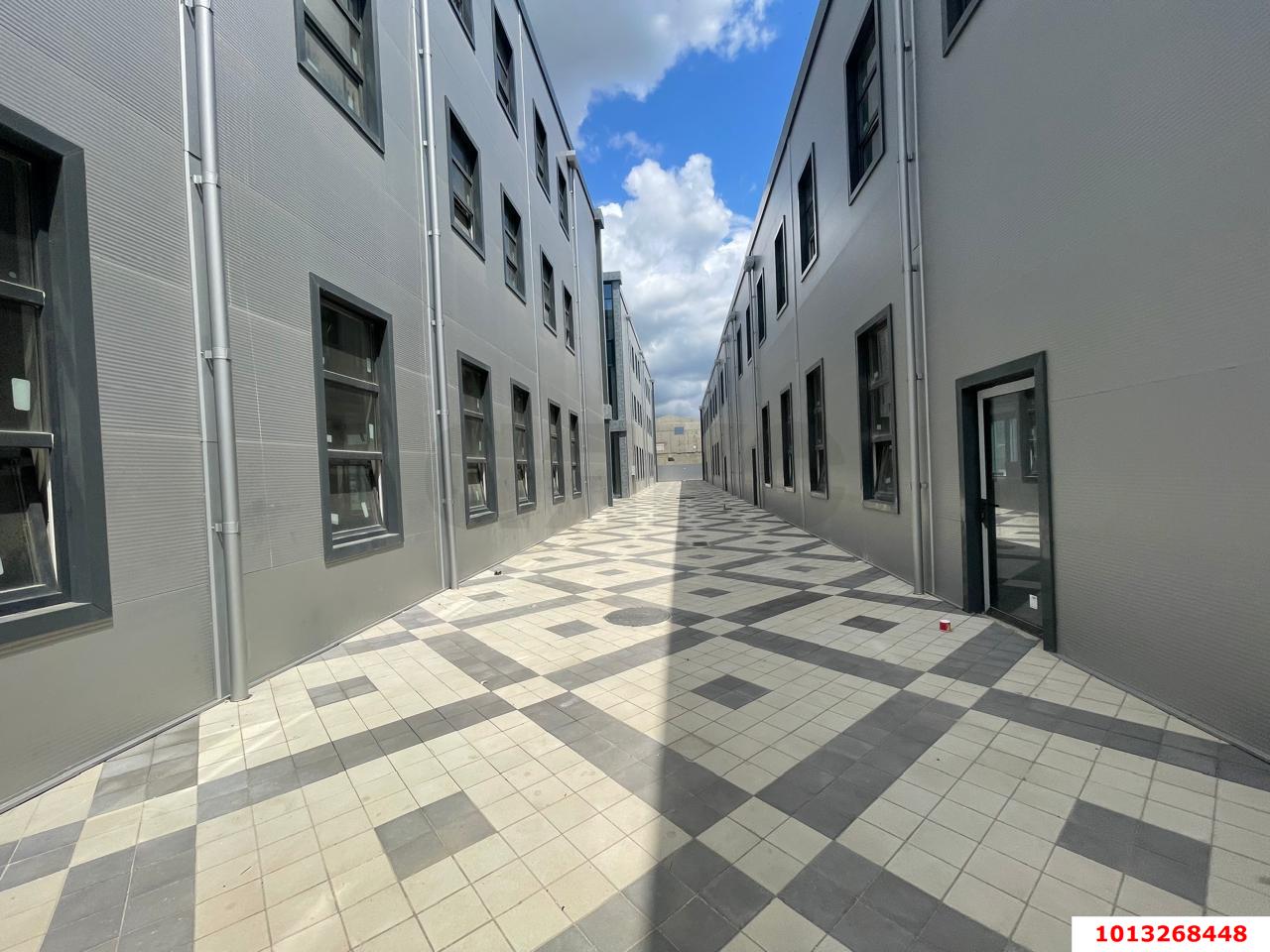 Фото №10: Торговое помещение 1500&nbsp;м², 1/2&nbsp;эт. - Краснодар, мкр. Прикубанский внутригородской округ, ул. Дмитрия Есаулко, 55