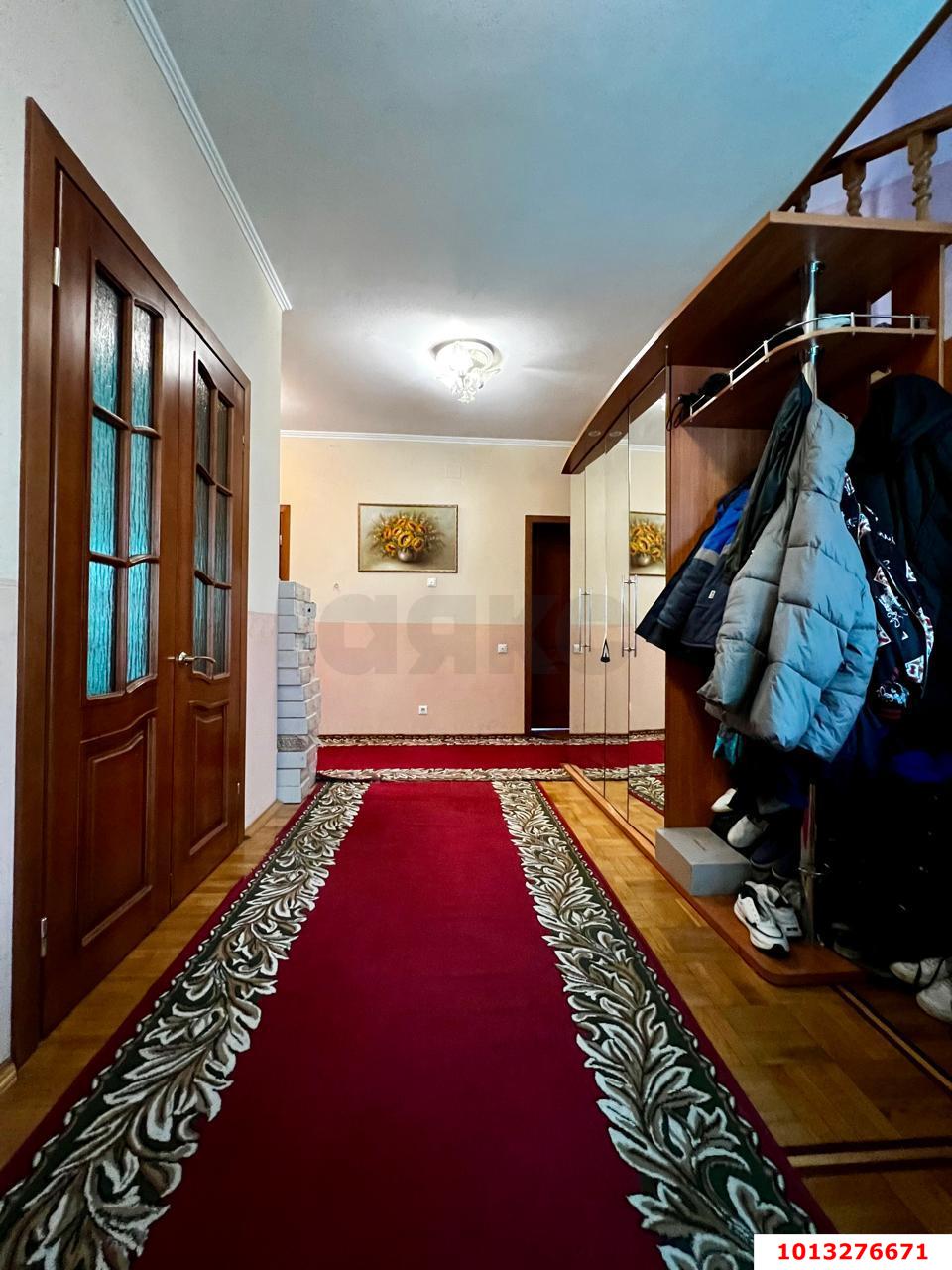 Фото №6: Дом 340&nbsp;м² + 9.5&nbsp;сот., 2&nbsp;эт. - Краснодар, Карасунский внутригородской округ, ж/м Пашковский, ул. Фадеева, 81
