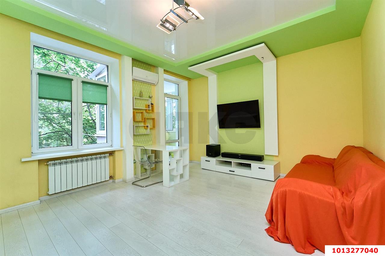 Фото №6: 3-комнатная квартира 90&nbsp;м², 2/4&nbsp;эт. - Краснодар, Западный внутригородской округ, мкр. Центральный, ул. Гоголя, 41
