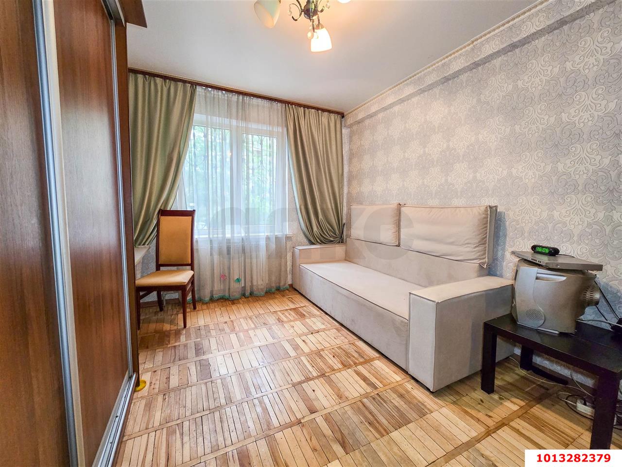 Фото №2: 3-комнатная квартира 72&nbsp;м², 1/12&nbsp;эт. - Краснодар, Западный внутригородской округ, мкр. Юбилейный, б-р Платановый, 19/1