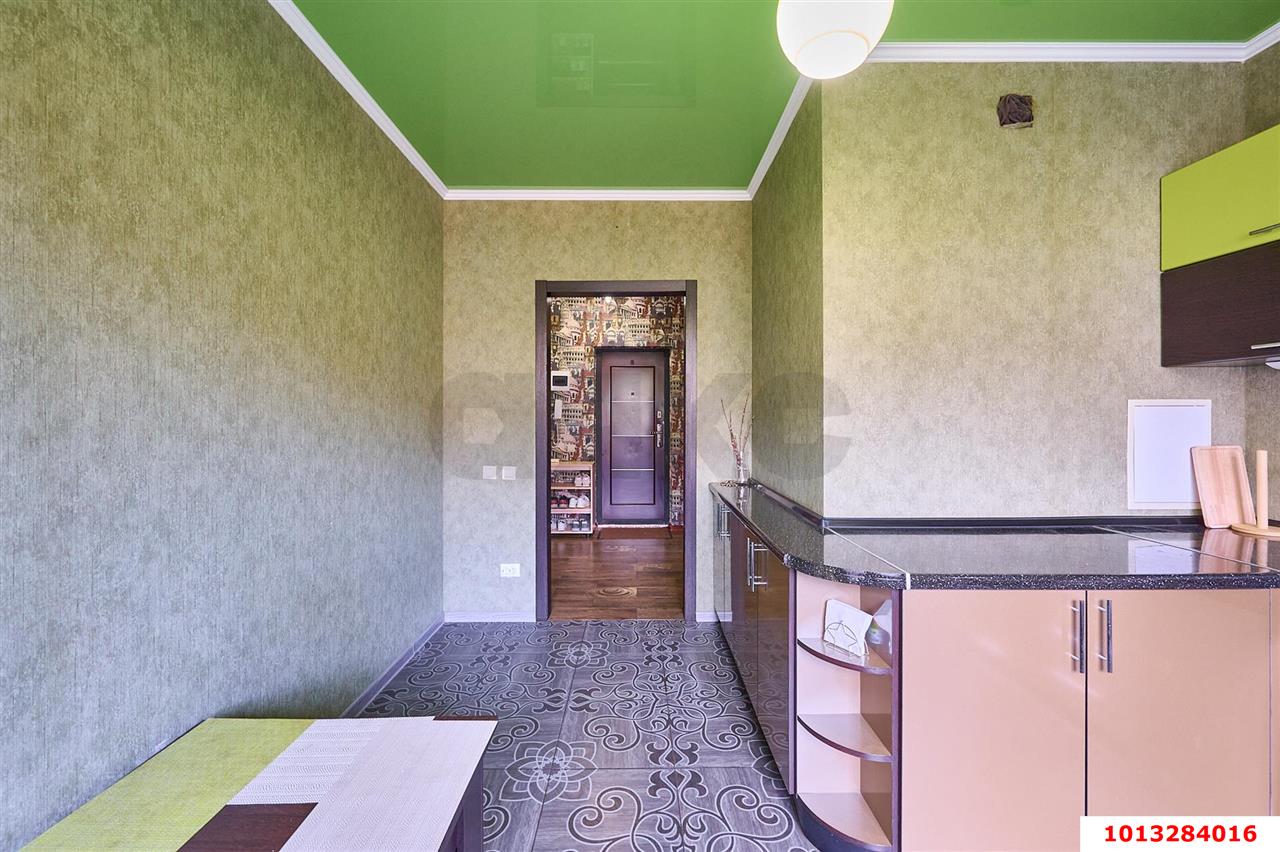 Фото №12: 2-комнатная квартира 65&nbsp;м², 3/9&nbsp;эт. - Краснодар, Прикубанский внутригородской округ, мкр. Музыкальный, ул. имени Сергея Есенина, 94