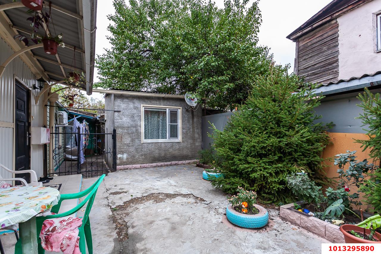 Фото №15: Часть дома 45&nbsp;м² + 1&nbsp;сот., 1&nbsp;эт. - Краснодар, Центральный внутригородской округ, мкр. Центральный, ул. Гоголя, 102