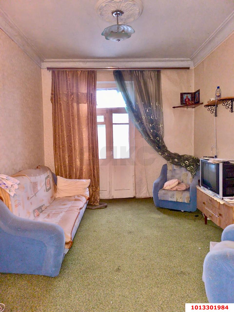Фото №1: 2-комнатная квартира 25&nbsp;м², 2/2&nbsp;эт. - Краснодар, Центральный внутригородской округ, мкр. Центральный, ул. Орджоникидзе, 89