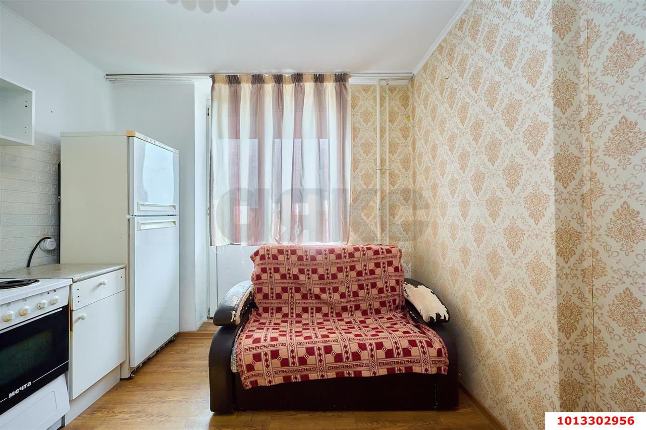 Фото №7: 2-комнатная квартира 55&nbsp;м², 14/16&nbsp;эт. - Краснодар, Западный внутригородской округ, Кожзавод, мкр. Военный городок № 1, ул. имени Калинина, 350/4