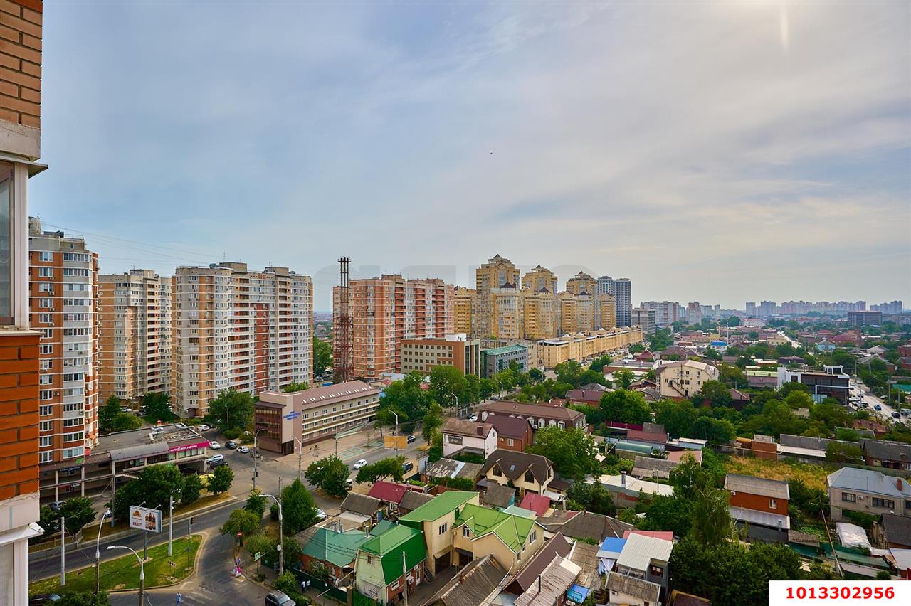 Фото №18: 2-комнатная квартира 55&nbsp;м², 14/16&nbsp;эт. - Краснодар, Западный внутригородской округ, Кожзавод, мкр. Военный городок № 1, ул. имени Калинина, 350/4