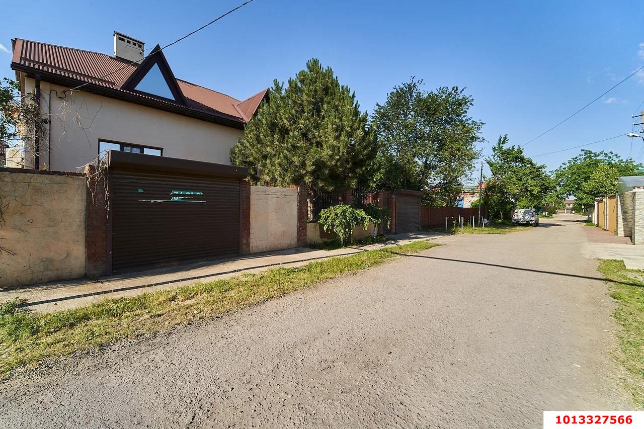 Фото №14: Дом 350&nbsp;м² + 4.23&nbsp;сот., 2&nbsp;эт. - Краснодар, Прикубанский внутригородской округ, Калинино, мкр. Завод Радиоизмерительных Приборов, ул. Тебердинская, 20