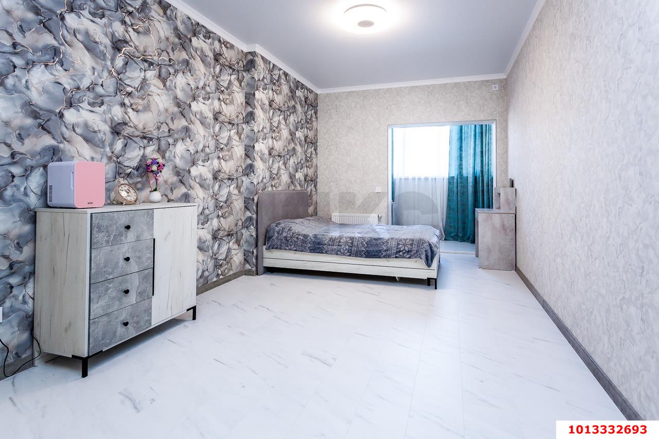 Фото №5: 1-комнатная квартира 50&nbsp;м², 13/21&nbsp;эт. - Краснодар, Центральный внутригородской округ, Дубинка, жилой комплекс Радонеж, мкр. Черёмушки, ул. Вишняковой, 1/23к2