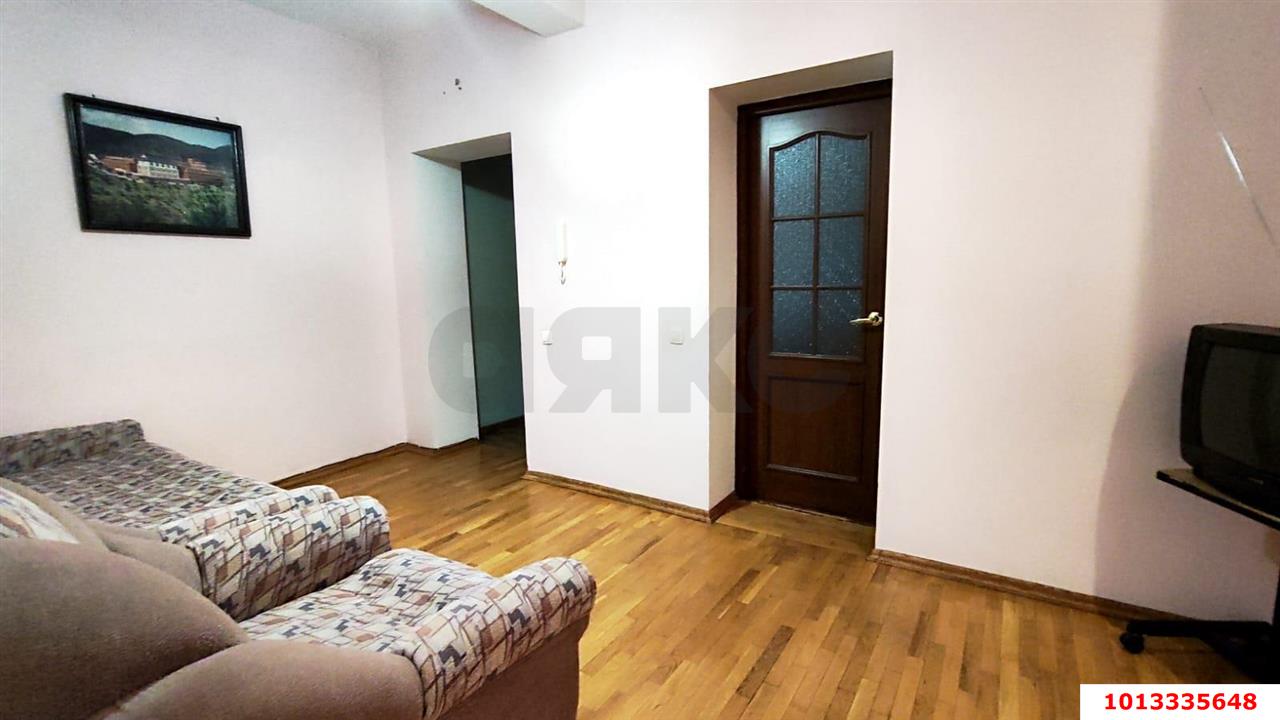 Фото №10: 3-комнатная квартира 82&nbsp;м², 2/5&nbsp;эт. - Краснодар, Центральный внутригородской округ, мкр. Табачная Фабрика, ул. Ипподромная, 53/1