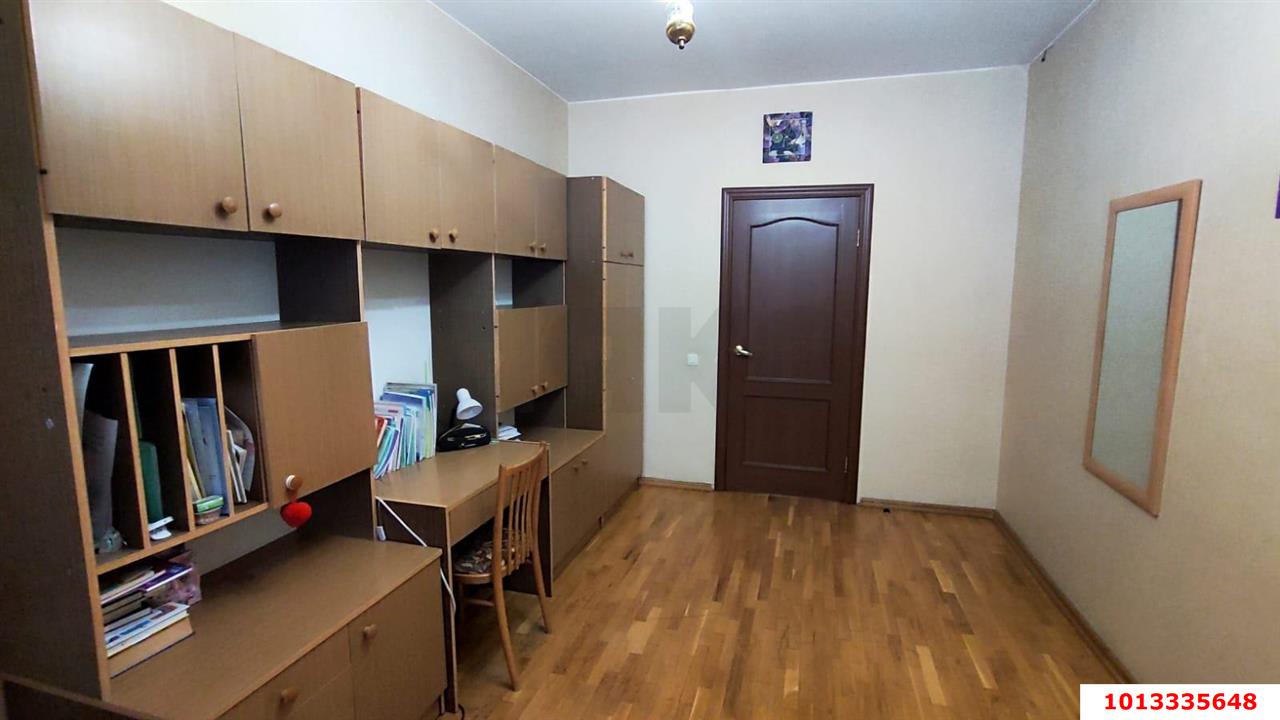Фото №1: 3-комнатная квартира 82&nbsp;м², 2/5&nbsp;эт. - Краснодар, Центральный внутригородской округ, мкр. Табачная Фабрика, ул. Ипподромная, 53/1