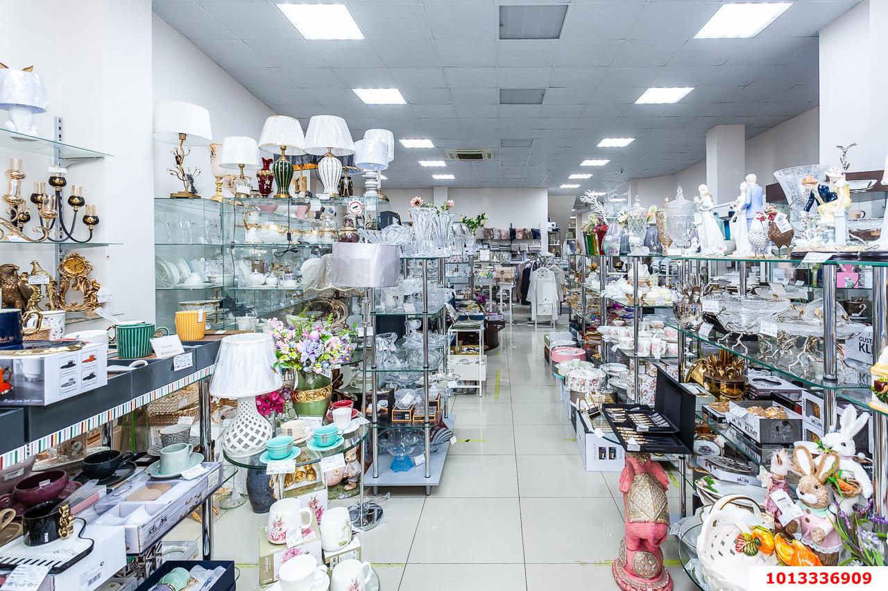 Фото №16: Торговое помещение 471&nbsp;м², 2/2&nbsp;эт. - Краснодар, Центральный внутригородской округ, мкр. Центральный, ул. Карасунская, 86