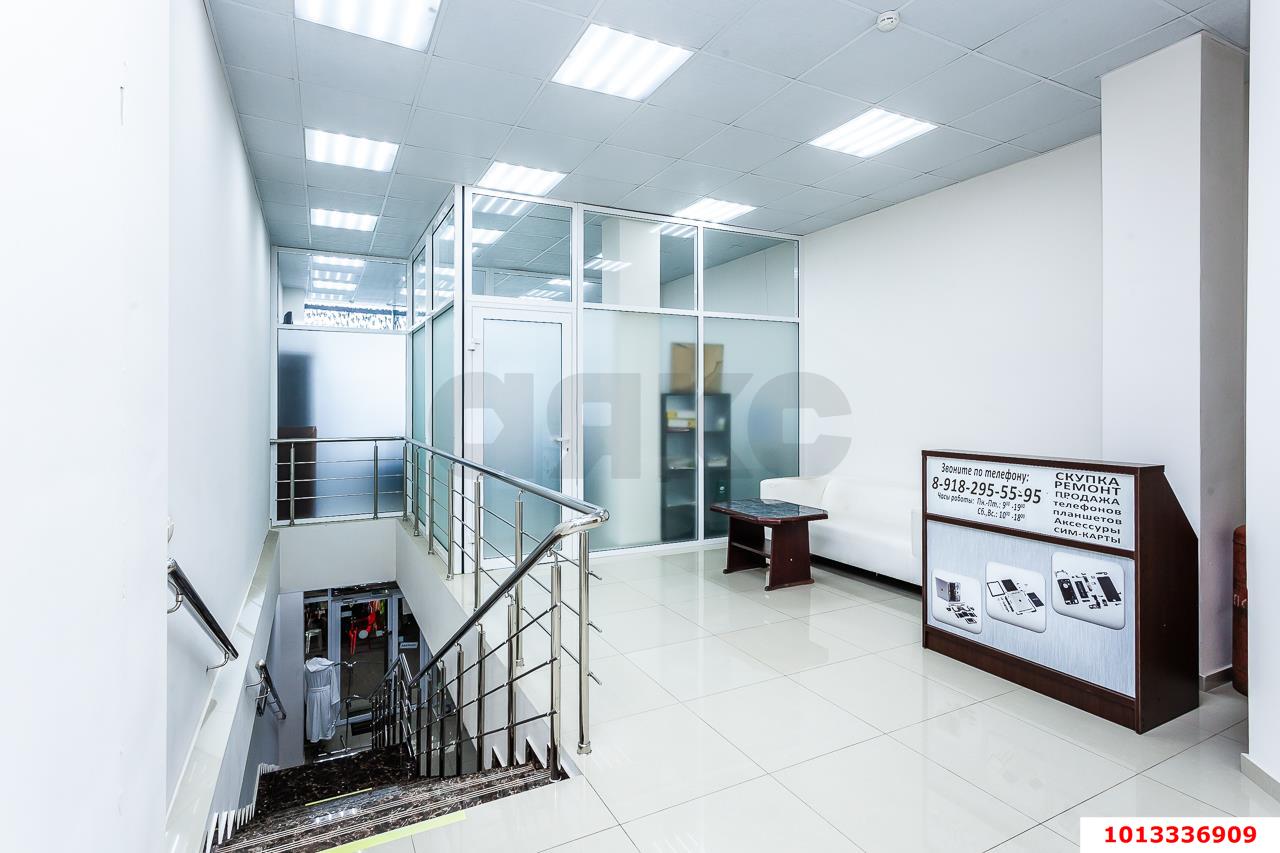 Фото №7: Торговое помещение 471&nbsp;м², 2/2&nbsp;эт. - Краснодар, Центральный внутригородской округ, мкр. Центральный, ул. Карасунская, 86