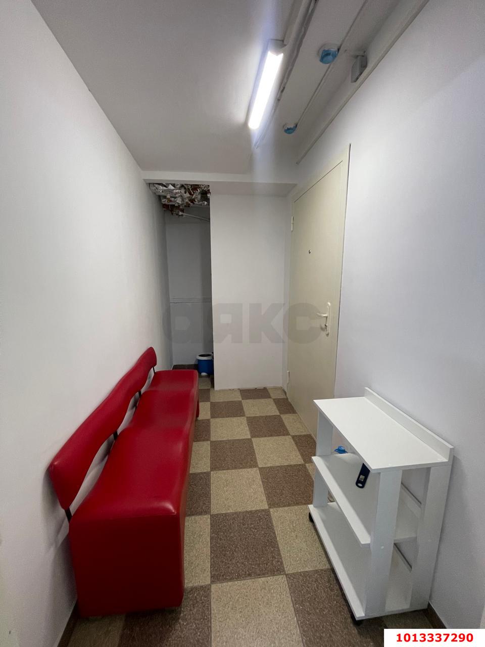 Фото №4: Торговое помещение 14&nbsp;м², 14&nbsp;эт. - Краснодар, Прикубанский внутригородской округ, мкр. Молодёжный, ул. Душистая, 43
