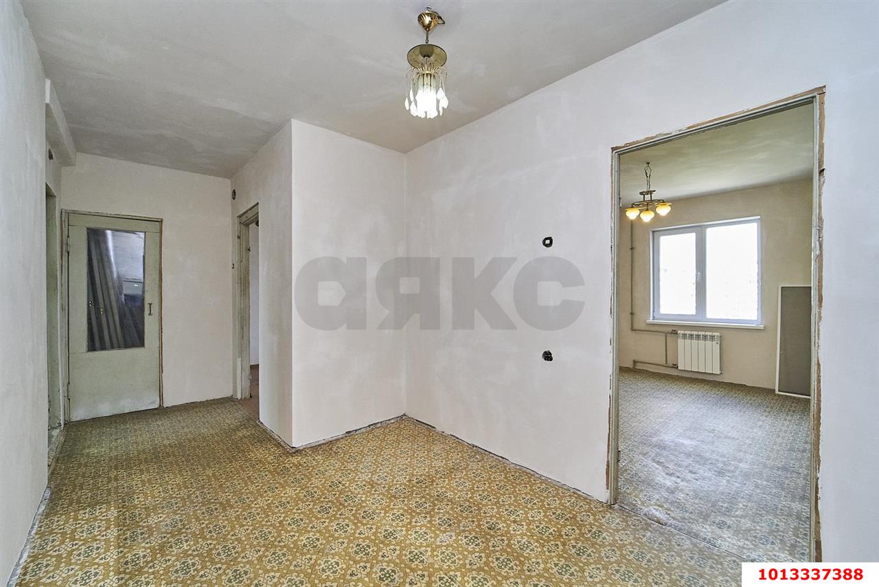 Фото №1: 3-комнатная квартира 74&nbsp;м², 10/12&nbsp;эт. - Краснодар, Прикубанский внутригородской округ, мкр. Новый, ул. 9-я Тихая, 7