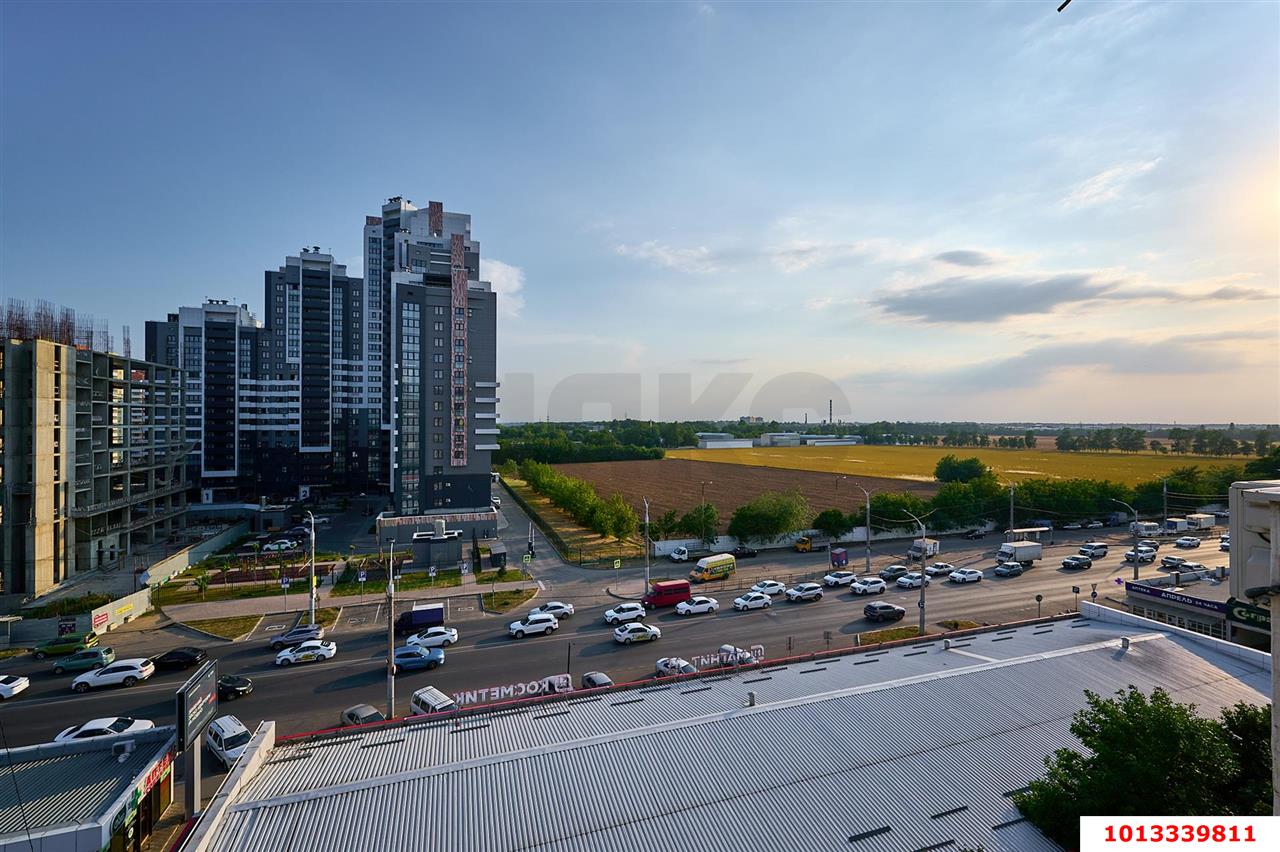 Фото №18: 2-комнатная квартира 55&nbsp;м², 8/10&nbsp;эт. - Краснодар, Прикубанский внутригородской округ, мкр. Славянский, ул. Красных Партизан, 111
